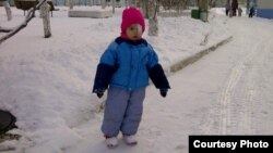 Alina, one of the last children from Russia to be adopted by a U.S. person before the Jan 1 ban, November 2012.
