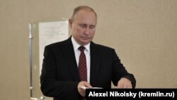 Vladimir Putin glasa u Moskvi