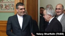 Iranian Deputy Foreign Minister Hossein Ansari (L) meets with Russian Deputy Foreign Minister Sergei Vershinin in Moscow, January 10, 2019