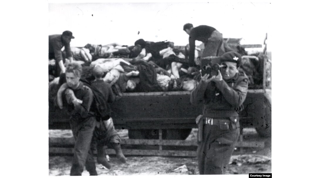 Съемки в лагере Берген-Бельзен, 1945 © IWM FLM 1232, Imperial War Museums