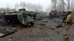 Уничтоженная российская военная колонна в Дмитриевке, Киевская область