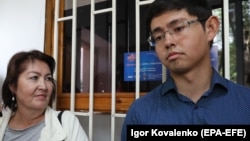 Раиса Атамбаева жана Кадырбек Атамбаев. 2019-жылы тартылган сүрөт.