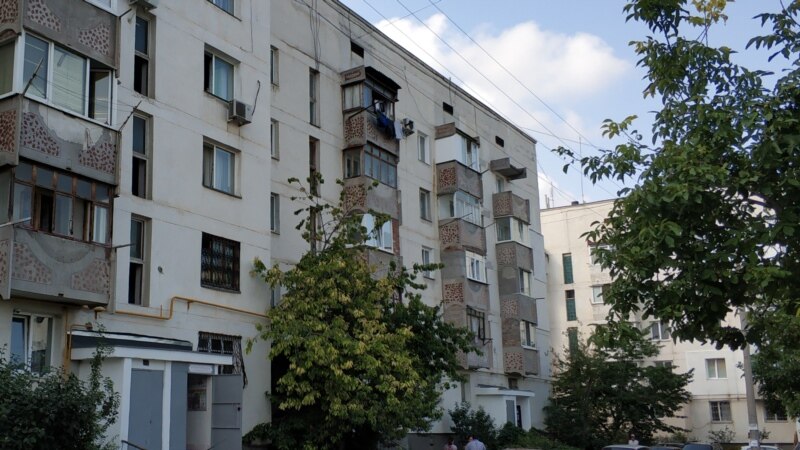В Севастополе возбуждено дело из-за смерти младенца, который выпал из окна многоэтажки