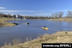 Трэніроўка весьляроў на Дняпры, ілюстрацыйнае фота