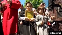 Учасники православного маршу у Тбілісі, відеокадр