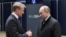 Герман Греф и Владимир Путин на конференции Сбербанка