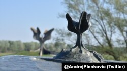 Spomenik desetinama tisuća žrtava logora Jasenovac u okviru istoimenog spomen-područja, april 2020. 