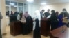 Участницы и слушатели суда после процесса о хиджабах школьниц. Астана, 30 ноября 2017 года.