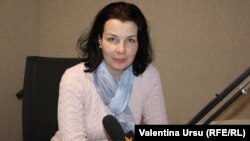 Lilia Calancea în studioul Europei Libere