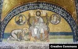 Мозаика (9-го или 10-го века) с изображением Иисуса