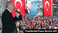 Түркия президенти Режеп Тайып Эрдоган Эреглидеги жолугушууда. 19-март, 2019-жыл. 