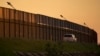 США на кілька годин закривали пункт пропуску на кордоні з Мексикою через мігрантів