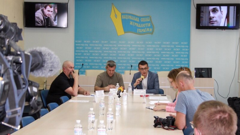 НСЖУ и общественные активисты призвали поддержать голодающего Олега Сенцова