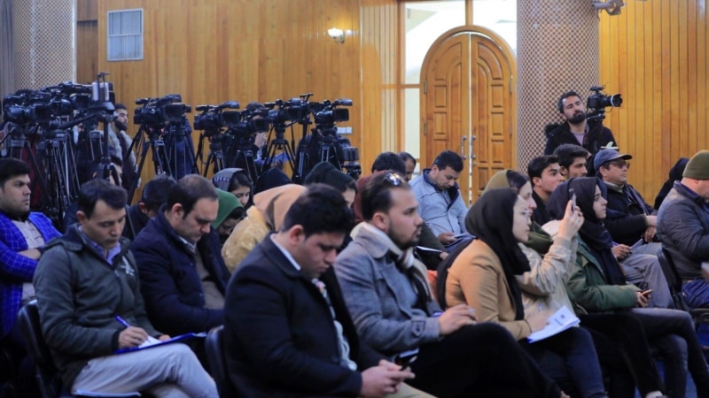 'مسئولان ادارات دولتی افغانستان کار سخنگویان خود را محدود کرده اند'