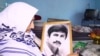 Ниҳолбӣ Носирова, модари Искандари Хатлонӣ бо акси ӯ. 13 октябри соли 2028