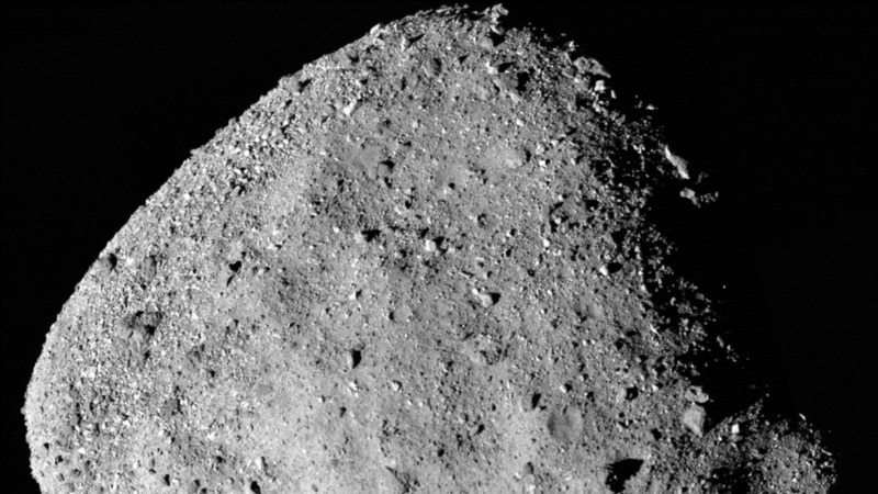 Nasa riskira da izgubi uzorak asteroida nakon zaglavljivanja vrata svemirskog broda