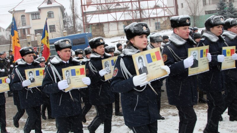 Ruslan Chermeciuc: trupele ruse îmbrăcate în civil umblă pe teritoriul Moldovei (GALERIE FOTO)