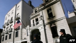 Посольство США в Белграді наступного дня після нападу, 22 лютого 2008 року