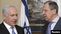 Israeli Prime Minister Benjamin Netanyahu (left) and Russian Foreign Minister Sergei Lavrov (file photo)