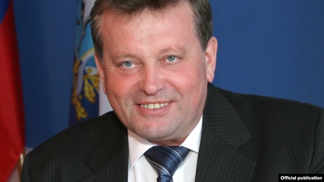 Ivan Mironov in a photograph taken during his time working in the office of the governor of the Samara region.