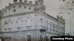 Clădirea Zemstvei de la Bălți (Foto: vol. Basarabia în actul Marii Uniri de la 1918)