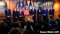 Spicherul Camerei Reprezentanților Nancy Pelosi și managerii procesului de impeachment