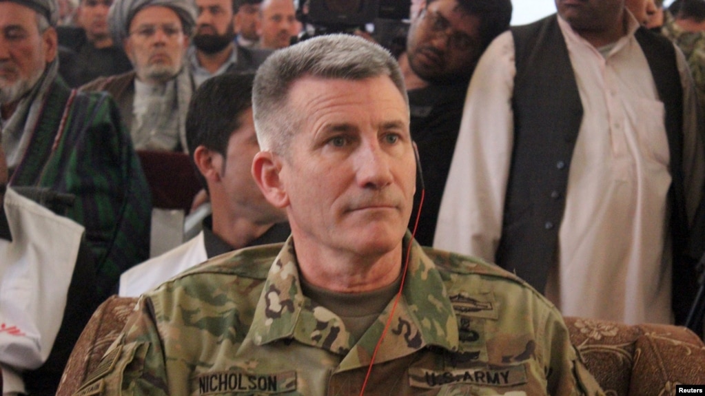 جنرال نېکولسن افغانستان کې د جګړې پر لا تېزولو ټينګار کړی