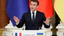 Președintele francez, Emmanuel Macron, în timpul conferinței de presă cu Vladimir Putin, din 8 februarie