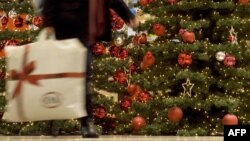 Božić nije zato da jedemo, da pijemo, da darujemo razne skupe poklone..., kaže Marija Lađak iz Subotice.