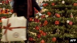 Торговые центры в Германии переполнены накануне Рождества и могут быть объектами атак