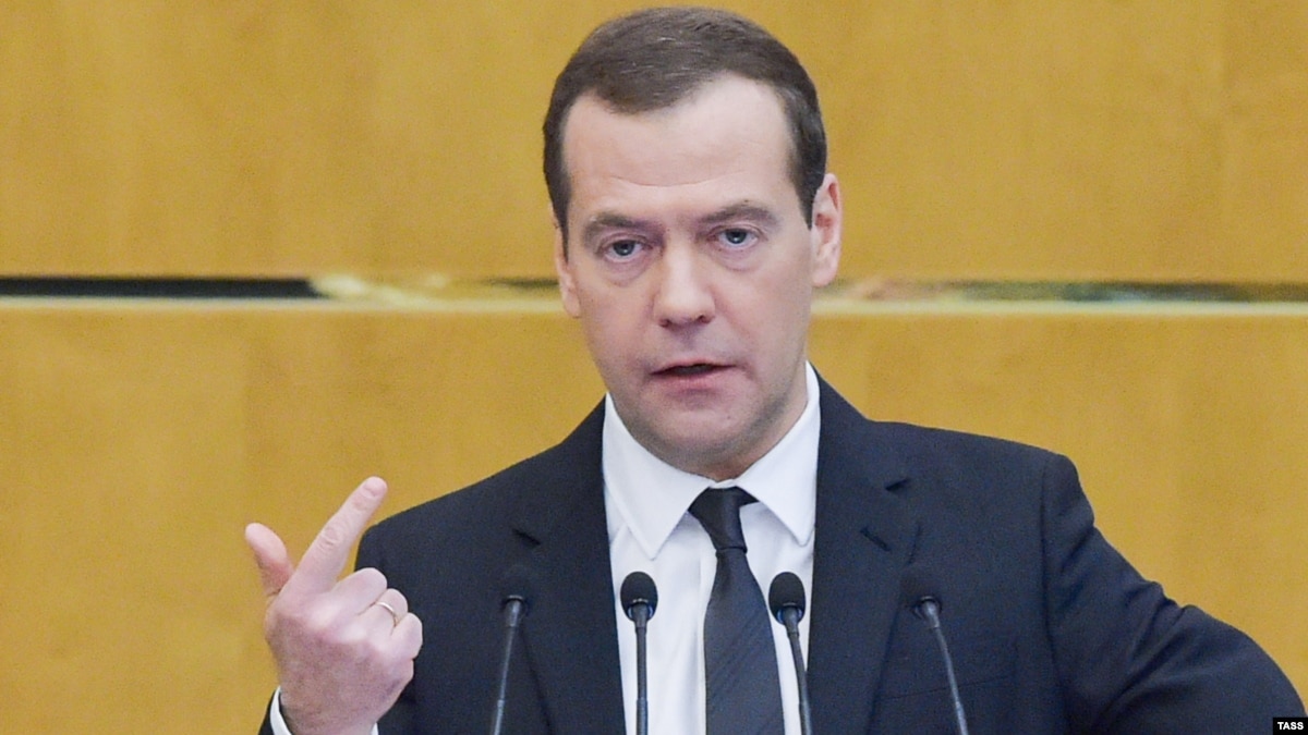 Медведев провально выступил в Госдуме Медведев провально выступил в Госдуме