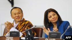 Bhutan's Prime Minister Jigmi Y. Thinley (left) and Costa Rican President Laura Chinchilla at this week's high-level United Nations panel discussion on “Happiness and Well-Being"