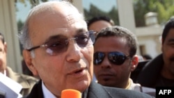 Former Prime Minister Ahmed Shafiq says he is the compromise candidate.