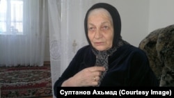 Жительница чеченского села Новые Алды Малика Ганаева, муж и двое сыновей которой погибли 5 февраля 2000 года 