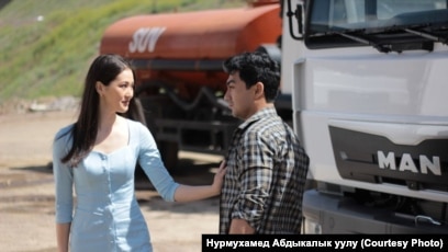 Yalangoch kubalik ayollar fotosuratlari va videolari Kamtarona keksa ayol pornosi