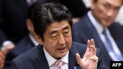 Синдзо Абэ в нижней палате парламента Японии