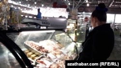 Aşgabadyň "Teke bazary". (Arhiw suraty)