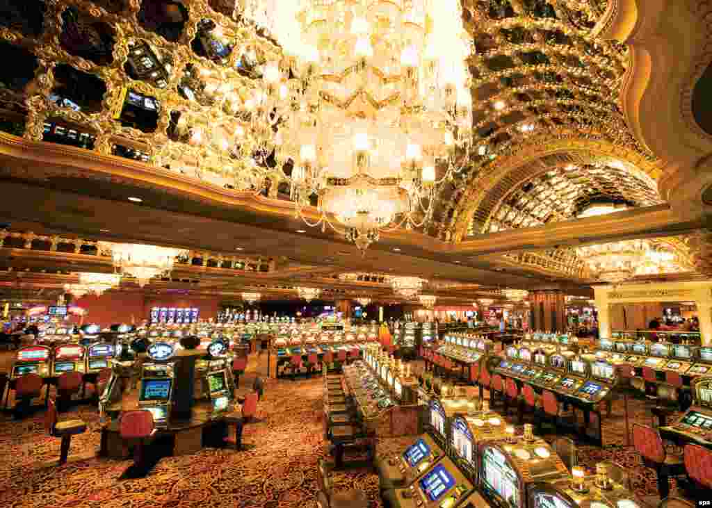 The Trump Taj Mahal casino in Atlantic City -- one of several of the mogul&#39;s businesses that filed for bankruptcy protection.