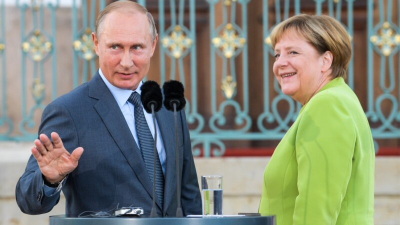 Путин обсудил с Меркель ситуацию на Донбассе, Нагорный Карабах и Навального 