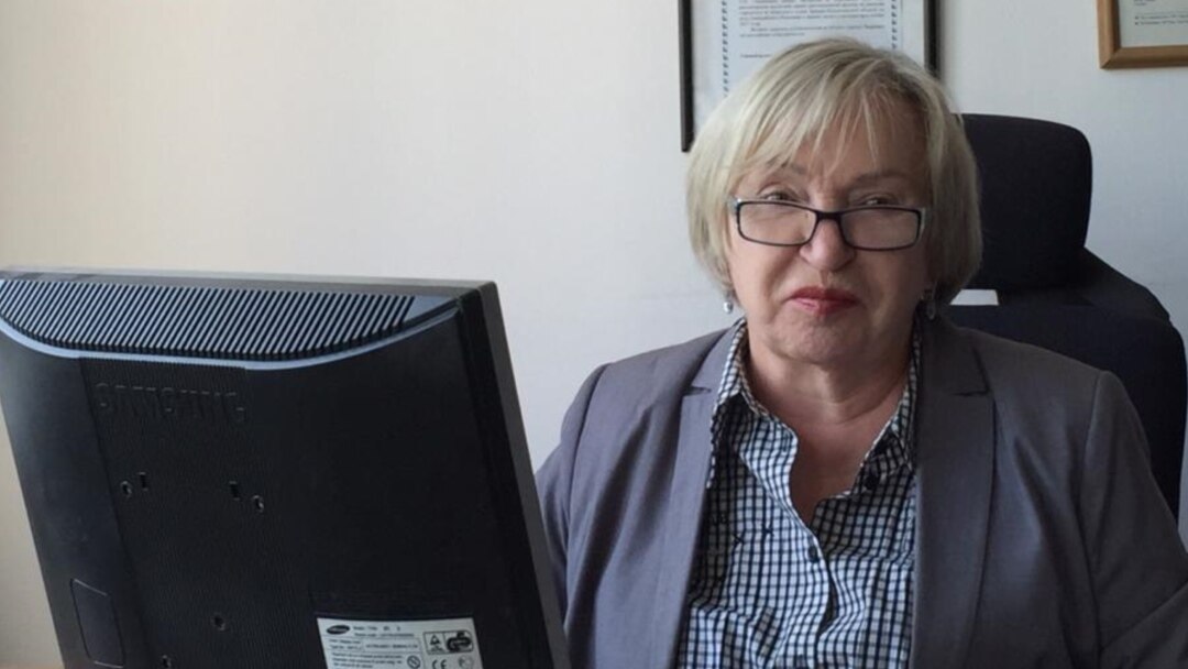 Порно шұлықтар тізеден жоғары шұлықтар Порно әкесі мен ұлы өзінің кішкентай қызын желіде трахает