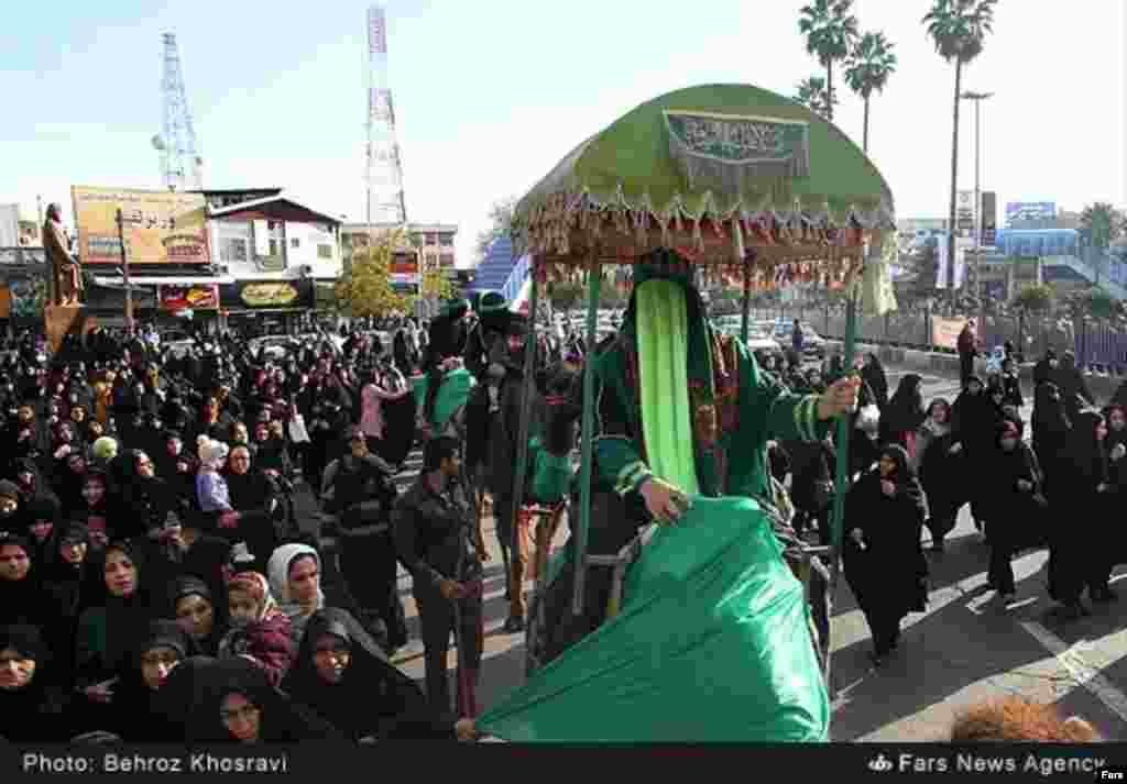 حرکت کاروان نمادین اسرای کربلا در بابل