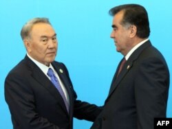 Президент Казахстана Нурсултан Назарбаев и президент Таджикистана Эмомали Рахмон.