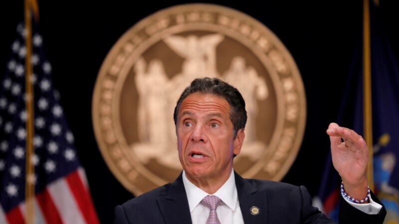 Guvernatori i Nju Jorkut i mohon akuzat për ngacmim seksual
