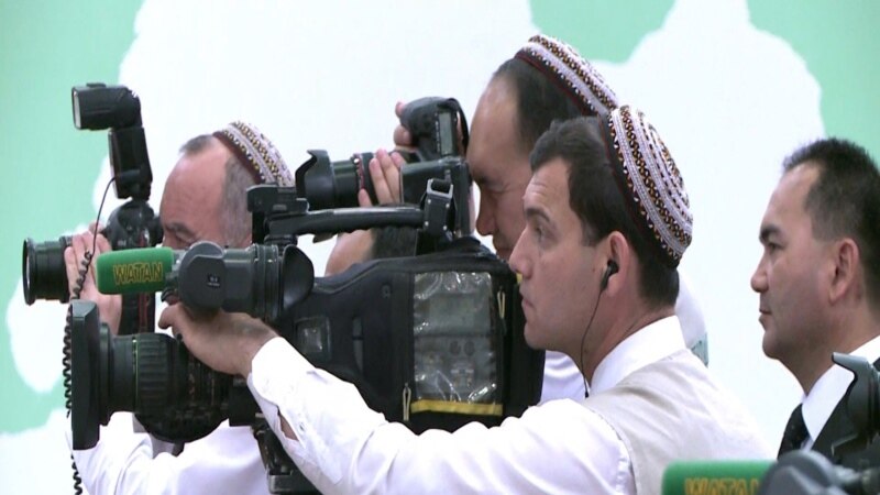Türkmenistanda žurnalistika barada täze kitap çykdy