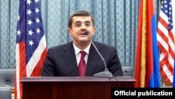 U.S. - Arayik Harutiunian, the Karabakh prime minister, speaks at a reception in Washington, 6Dec2016.