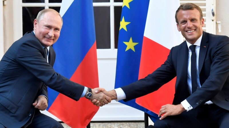 Путин и Макрон телефонски разговарале за Сирија и за Украина 