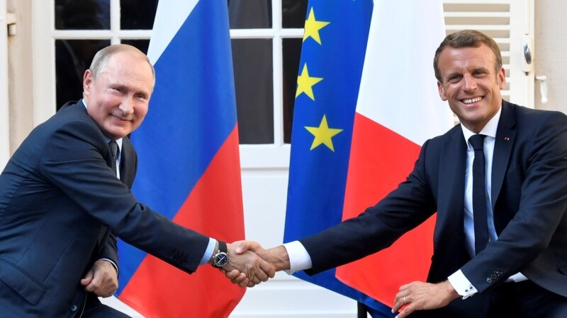 Macron poziva na nove odnose sa Rusijom