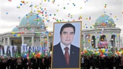 "Prezidentiň doglan gününi bellän ýalydy". Türkmenistan Garaşsyzlyk baýramyny belledi