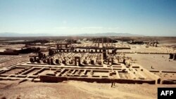 Photo taken in October 1971 shows a general view of the ruined monuments of Persepolis. - UNESCO declared the ruins of Persepolis a World Heritage Site in 1979. (Photo by - / AFP)