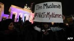 جانب من تظاهرة إسلامية في برلين تدعو الى التسامح 